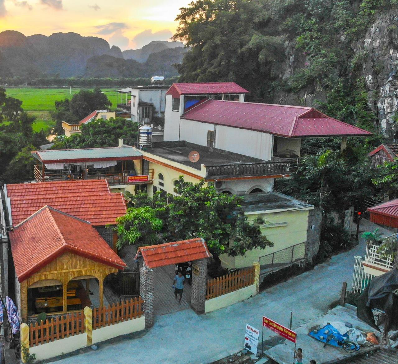 Tam Coc Riverside Homestay Ninh Binh Bagian luar foto